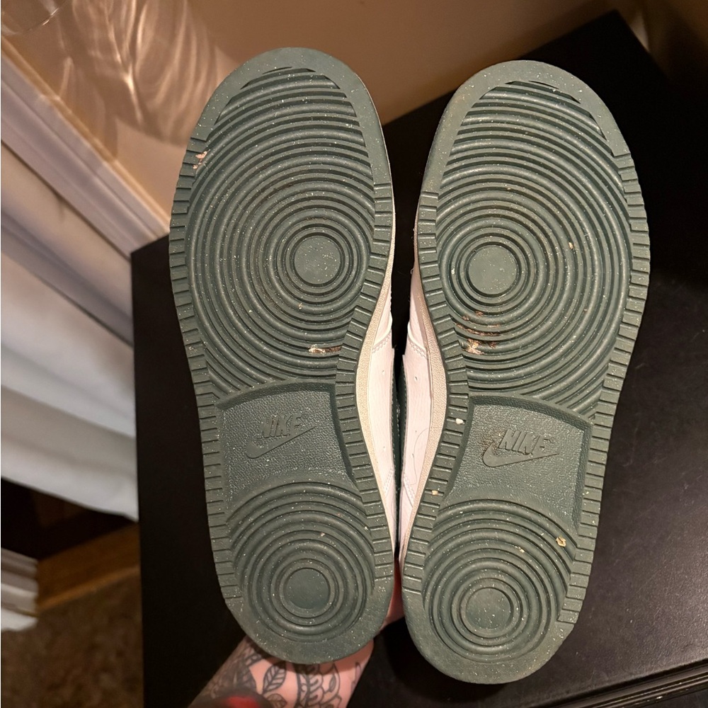 Nike White and Dark Green Sneakers - Picture 3 of 3